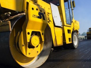 Волинську трасу ремонтують, - Гройсман. ВІДЕО