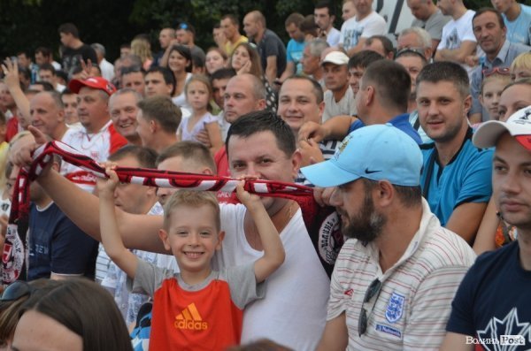 «Волинь» – «Шахтар»: як лучани вболівали на «Авангарді». ФОТО