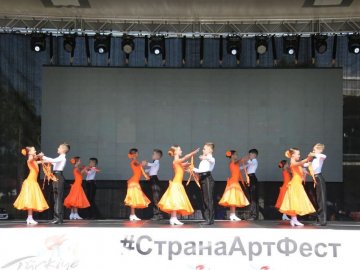Луцькі танцюристи – переможці міжнародного фестивалю