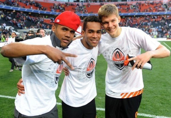 Як «Шахтар» святкував чемпіонство. ФОТО. ВІДЕО