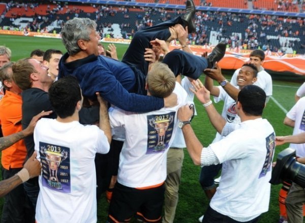 Як «Шахтар» святкував чемпіонство. ФОТО. ВІДЕО