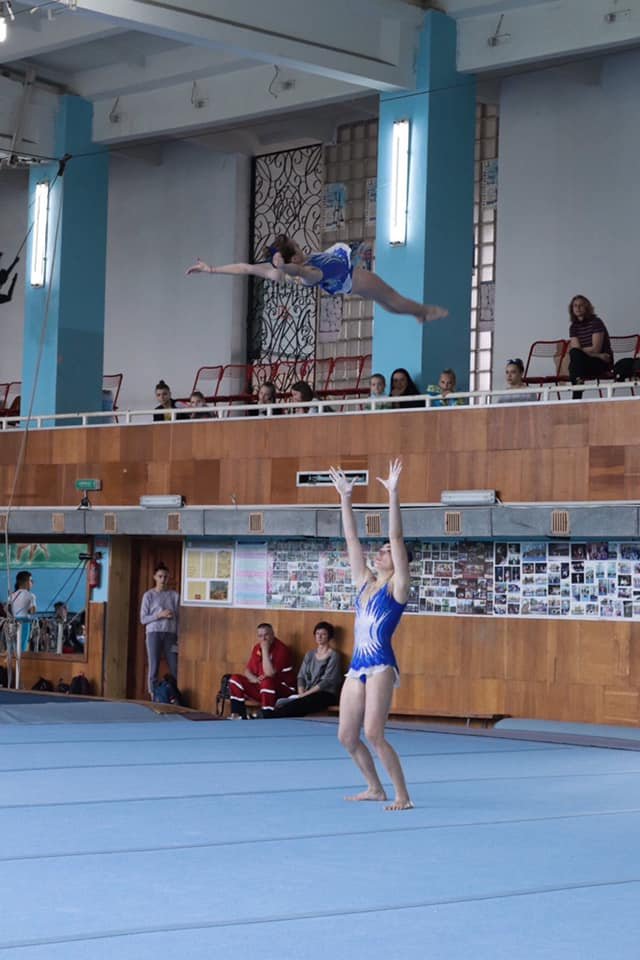 Дві акробатки з Волині завоювали срібні медалі на чемпіонаті України