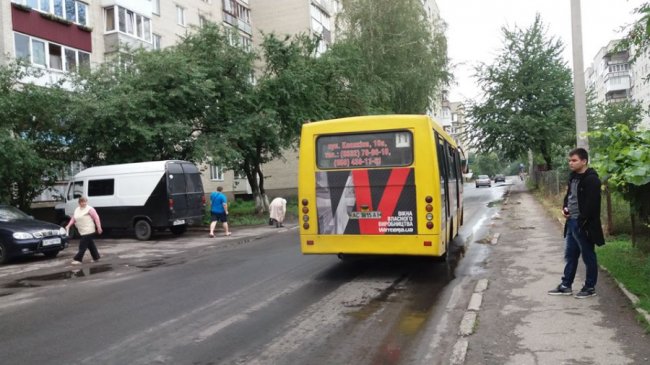 «Заткни рот», - у луцькій маршрутці поскандалили водій і пасажирка