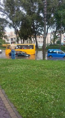 У Тернополі через потужну зливу –  потоп. ФОТО