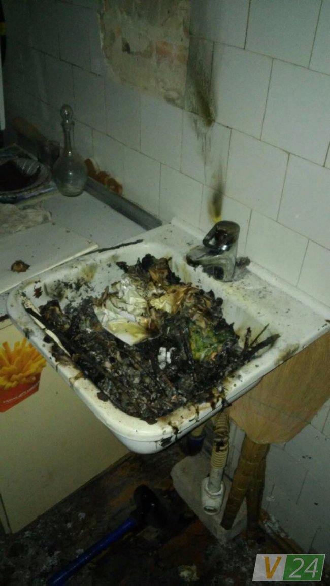 У Луцьку чоловік розпалив вогнище в квартирі, щоб погрітися. ФОТО