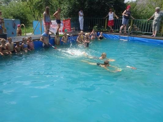 «Школа плавання» залучає дітей до спортивно-масових заходів. ФОТО