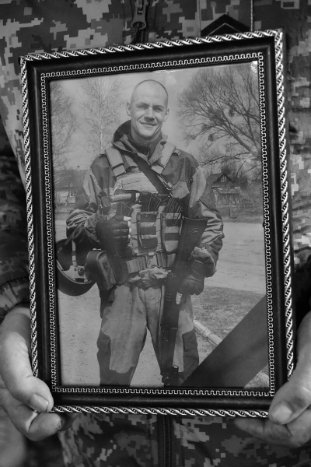 У Луцьку провели в останню дорогу Героїв Олексія Масурова та Богдана Ніколайчука. ФОТО