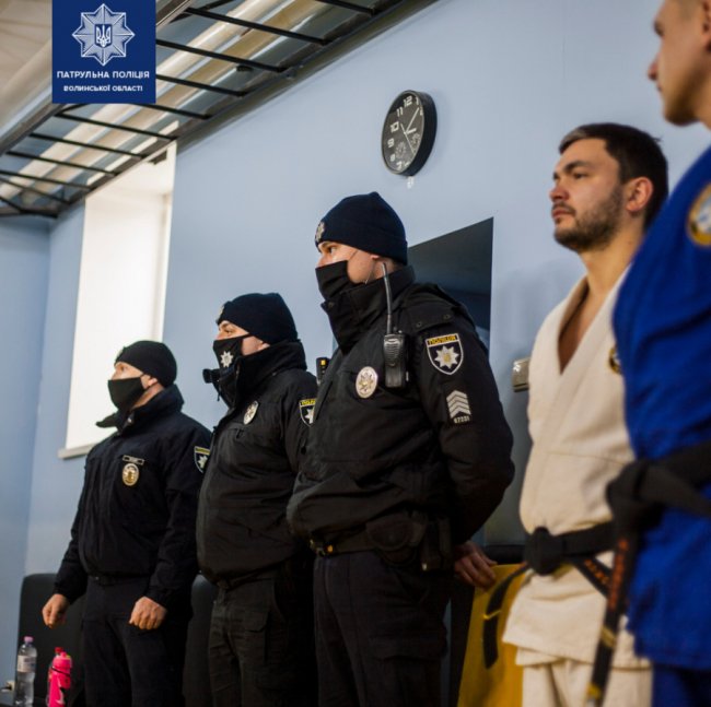 У Луцьку відновили курси із самооборони для жінок