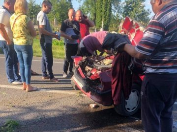 У Заборолі – аварія з потерпілими. ФОТО. ВІДЕО