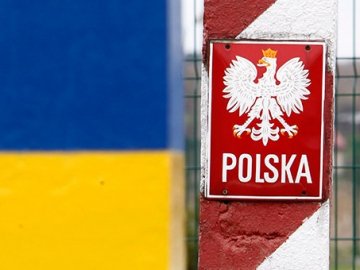 Потік на в'їзд в Україну з Польщі вперше з початку великої війни перевищив потік на виїзд