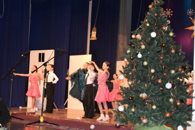 У Луцьку для дітей пільгових категорій влаштували новорічне свято