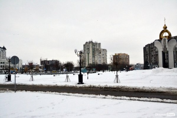 Фото снігового ранку в Луцьку
