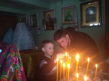 В селі на Волині віряни УПЦ (МП) облаштували «церкву» у священика вдома. ФОТО