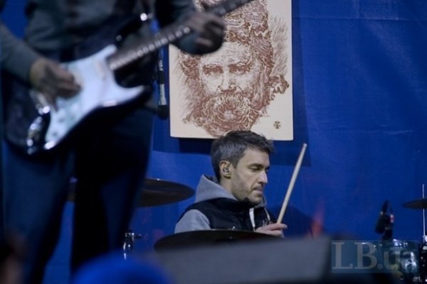 «Океан Ельзи» у золотому складі виступив на Євромайдані. ФОТО. ВІДЕО