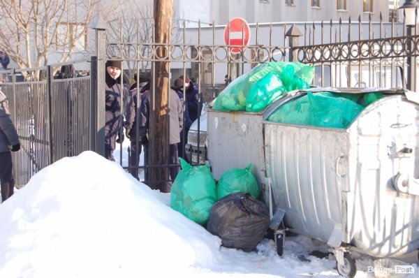 Волинська ОДА: штурм, який не відбувся. ФОТОРЕПОРТАЖ