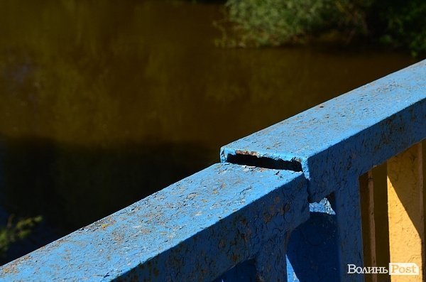 Міст на Рованці ремонтуватимуть до серпня. ФОТО