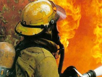 Пожежники врятували життя лучанина