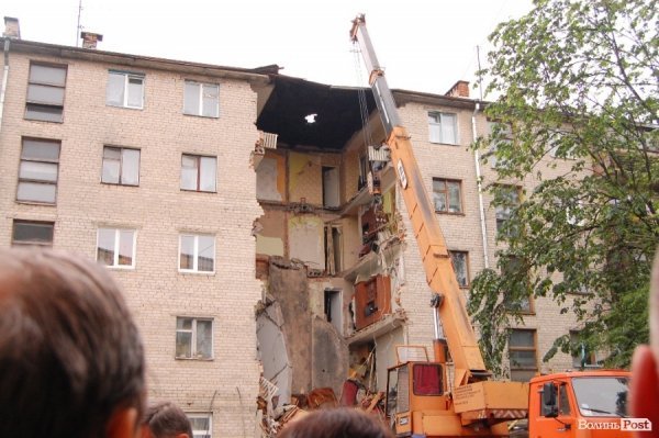 Обвал будинку в Луцьку. ФОТО