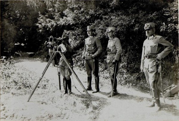 З'явилися унікальні фото останнього Імператора Габсбургів біля Луцька. ФОТО
