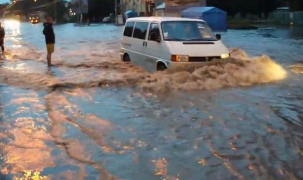 Потоп у Вінниці. ФОТО. ВІДЕО