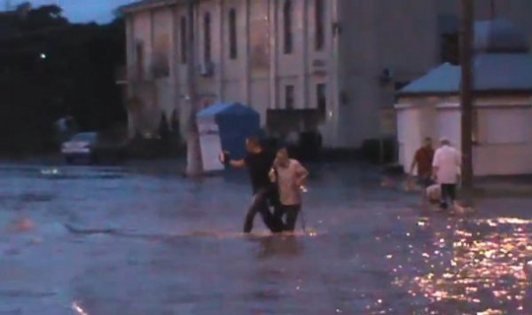 Потоп у Вінниці. ФОТО. ВІДЕО