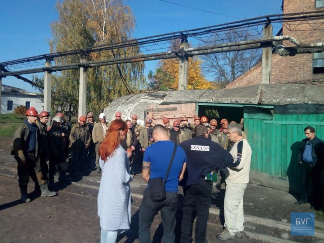 Гірники нововолинської шахти протестують проти нового директора. ОНОВЛЕНО