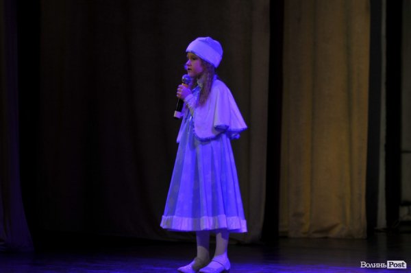 Різдвяний концерт у Луцьку: вальс, вірш і віншування