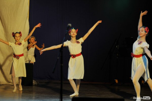 Різдвяний концерт у Луцьку: вальс, вірш і віншування