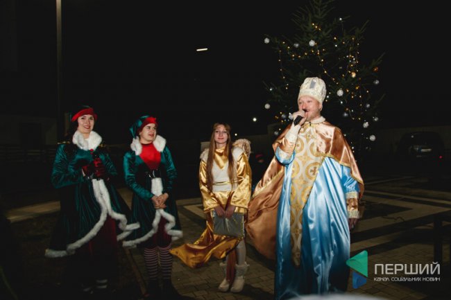 У «Супернову» завітав святий Миколай. ФОТО*