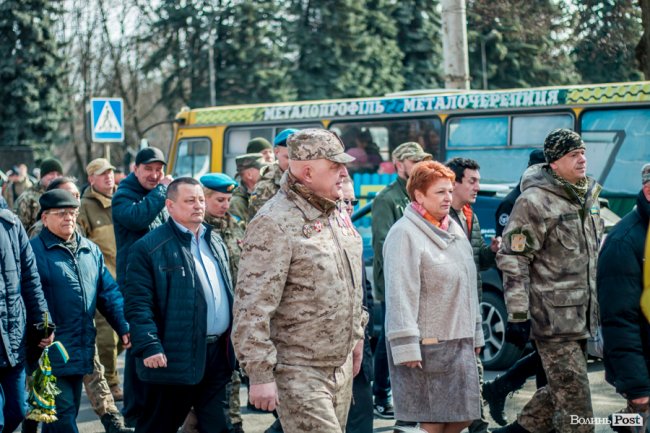 У Луцьку ходою і молитвами вшанували мужність та героїзм добровольців. ФОТО