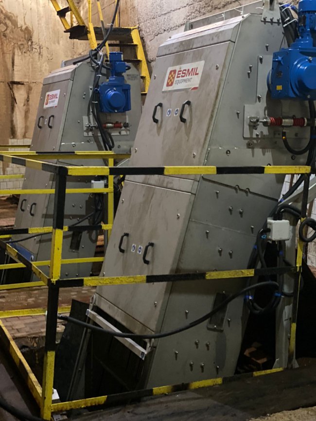 У Луцьку встановили роботизовані решітки, які очищують стічні води. ФОТО