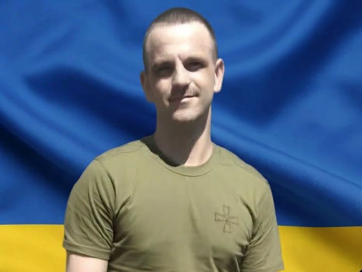 Після важкого поранення перестало битися серце 27-річного воїна з Волині Богдана Денисюка
