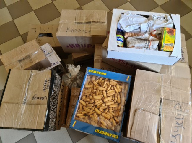 Школярі Лищенського ліцею передали на Схід гостинці для військових