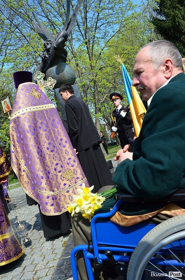 У Луцьку вшанували жертв Чорнобиля. ФОТО