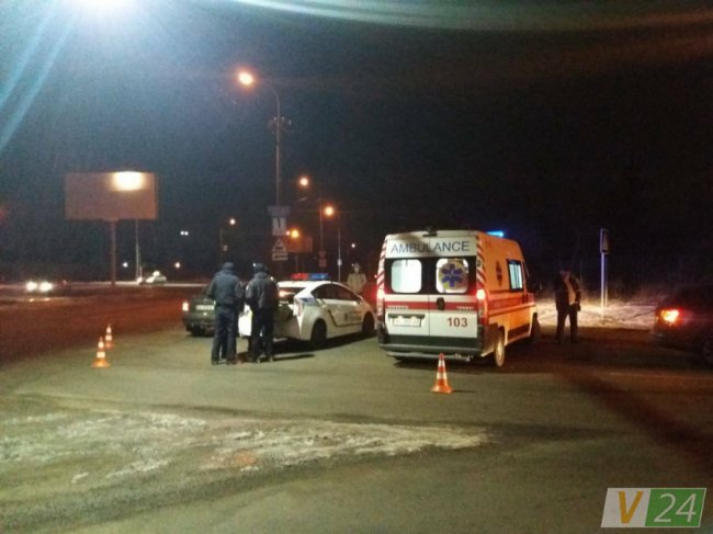 На переході в Луцьку авто збило дівчину, яка розмовляла по телефону