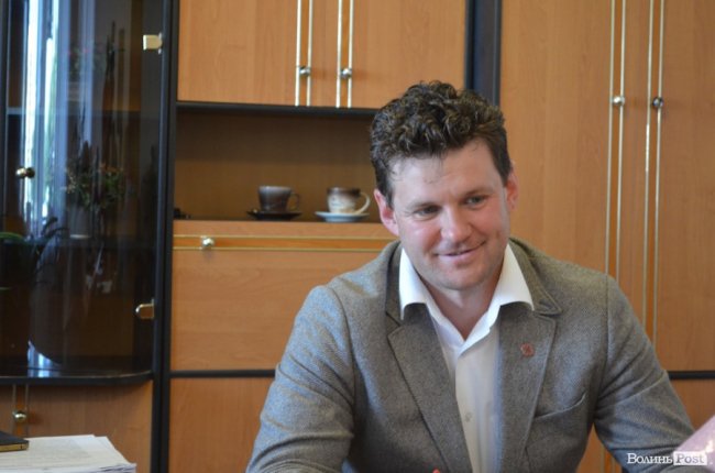 Чимало прохань і проблеми «не за адресою»: як Савченко приймав громадян