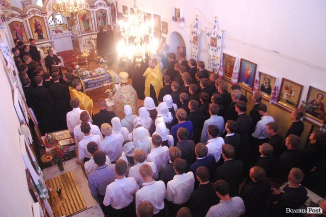 Перший дзвоник у волинській семінарії. ФОТО