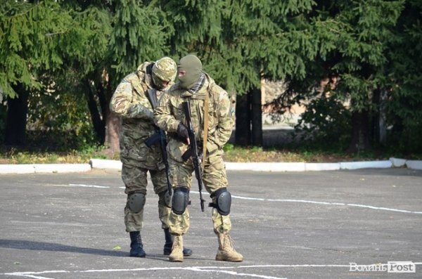 Волинські призовники поїхали на службу. ФОТО