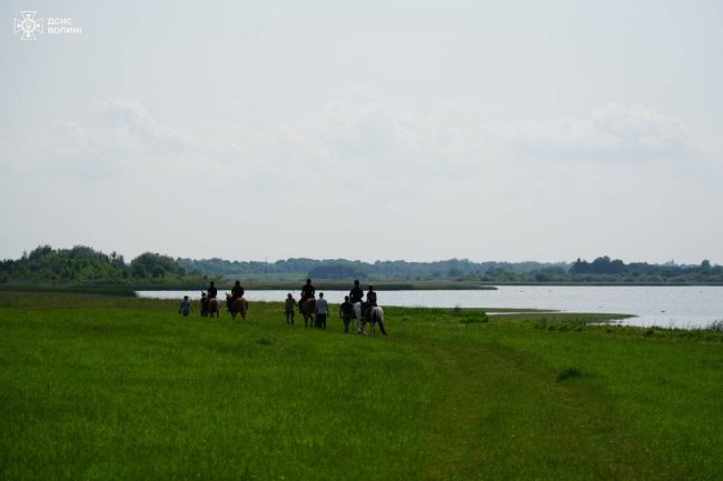 Волинські піротехніки відновлювалися іпотерапією. ФОТО