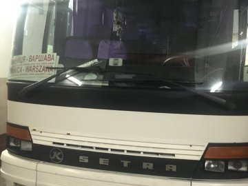 Понад тисяча пачок цигарок і медалі часів СРСР: на «Ягодині» затримали двох водіїв «Сетри» із незаконним багажем. ФОТО