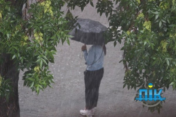 Злива за годину затопила половину Херсона. ФОТО