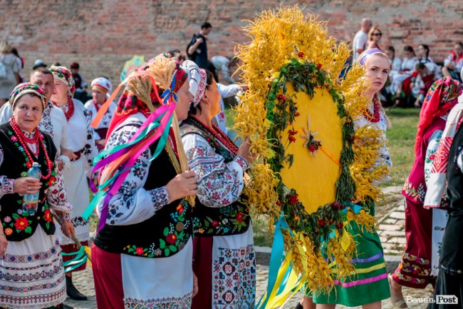 Неймовірні вбрання та іноземні гості: фестиваль «Берегиня» у Луцькому замку. ФОТО