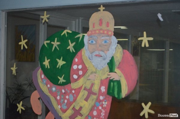 Як у Луцьку творять добро на Фабриці Святого Миколая. ФОТО