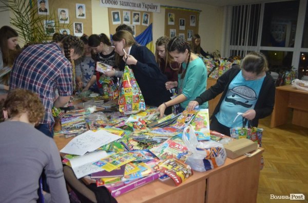 Як у Луцьку творять добро на Фабриці Святого Миколая. ФОТО