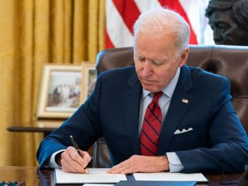 Сьогодні історичний закон про ленд-ліз для України набув чинності