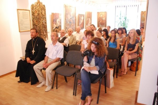 У Луцьку презентували унікальну книгу. ФОТО