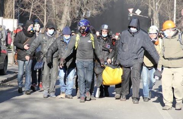 Війна на вулицях Києва. ФОТО