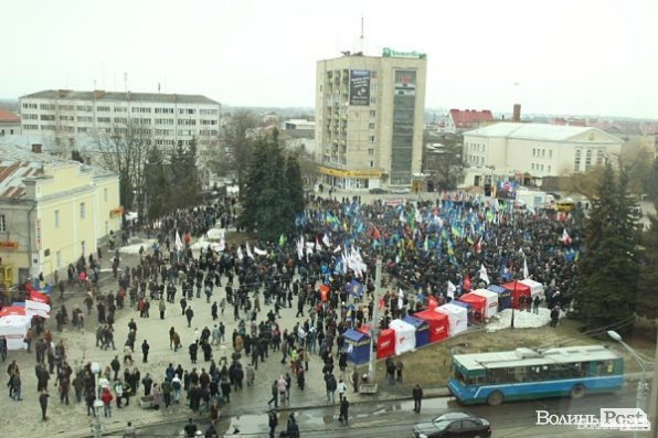 Акція «Вставай Україно» у Луцьку: на Волині побували Арсеній Яценюк, Олег Тягнибок, Віталій Кличко