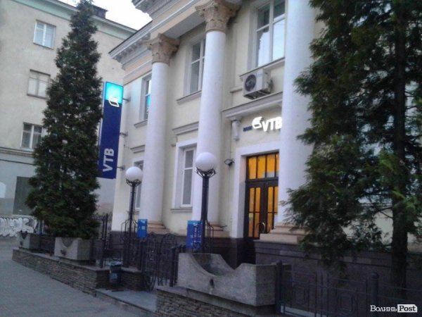 З'явилося відео з камер відеонагляду з авто, яке збило в Луцьку дитину. ФОТО. ВІДЕО