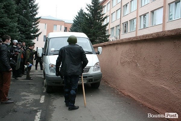 Штурм волинської міліції. ФОТО